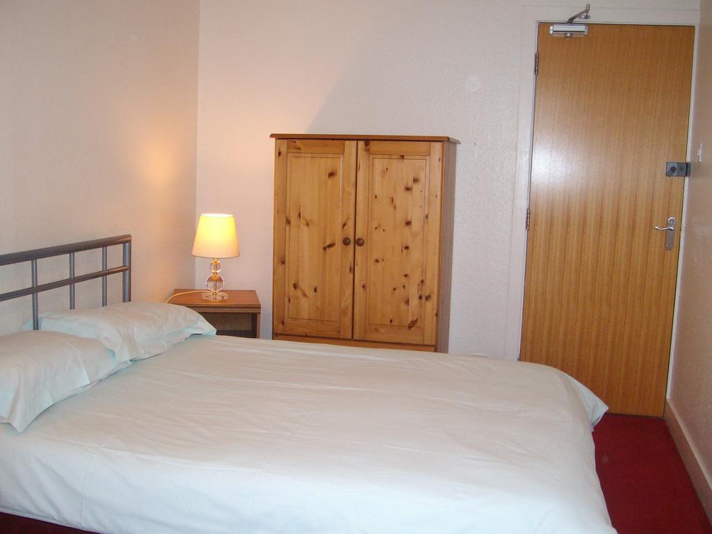 Lindhome Guest House Aberdeen Chambre photo