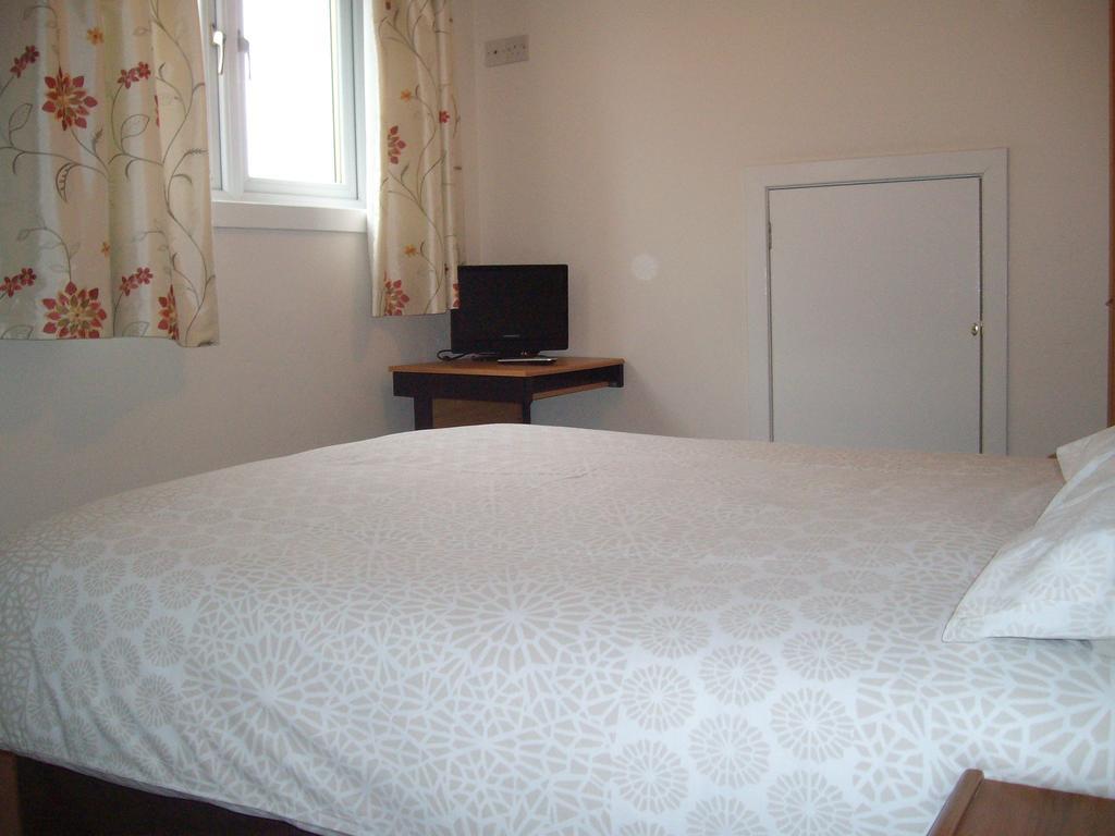 Lindhome Guest House Aberdeen Chambre photo