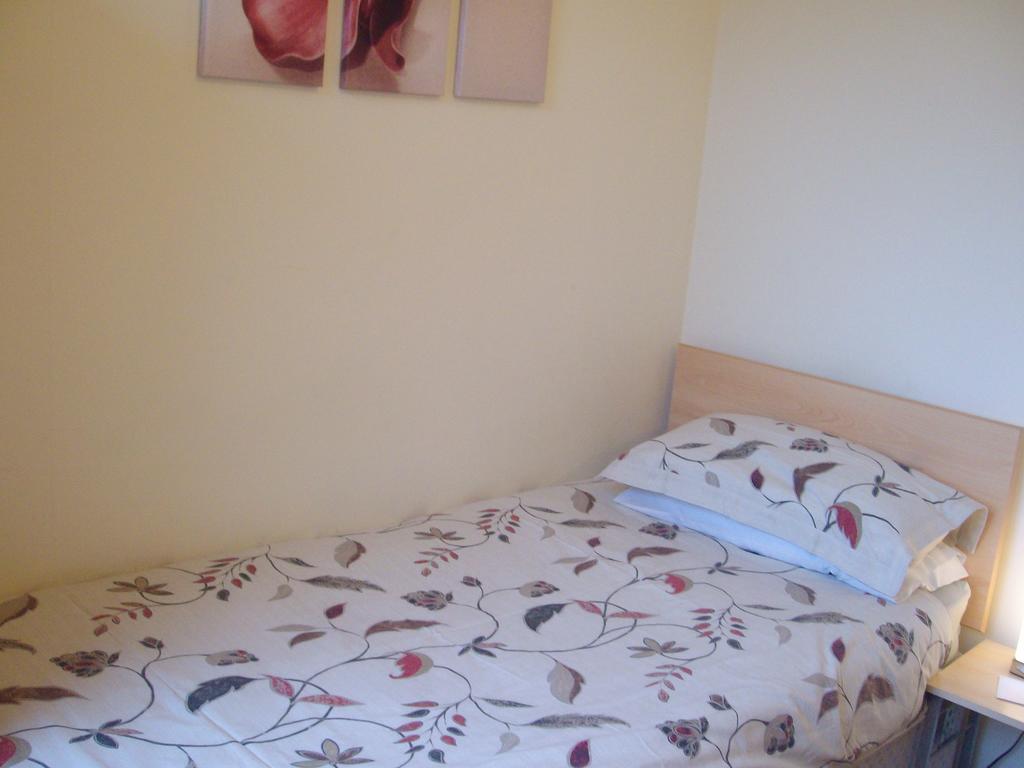 Lindhome Guest House Aberdeen Chambre photo