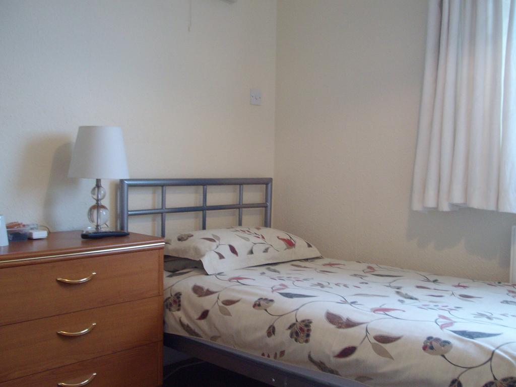 Lindhome Guest House Aberdeen Chambre photo