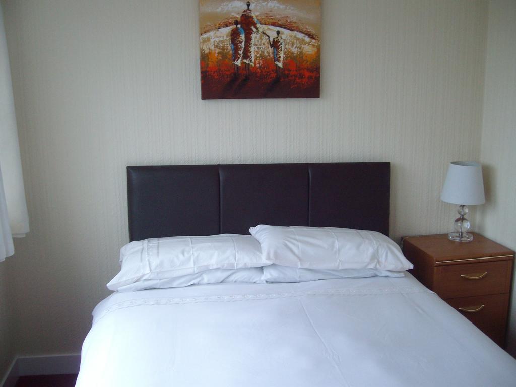 Lindhome Guest House Aberdeen Chambre photo