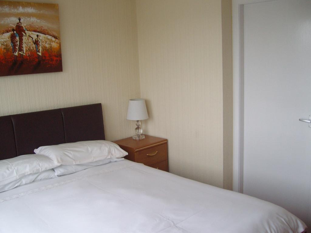 Lindhome Guest House Aberdeen Chambre photo